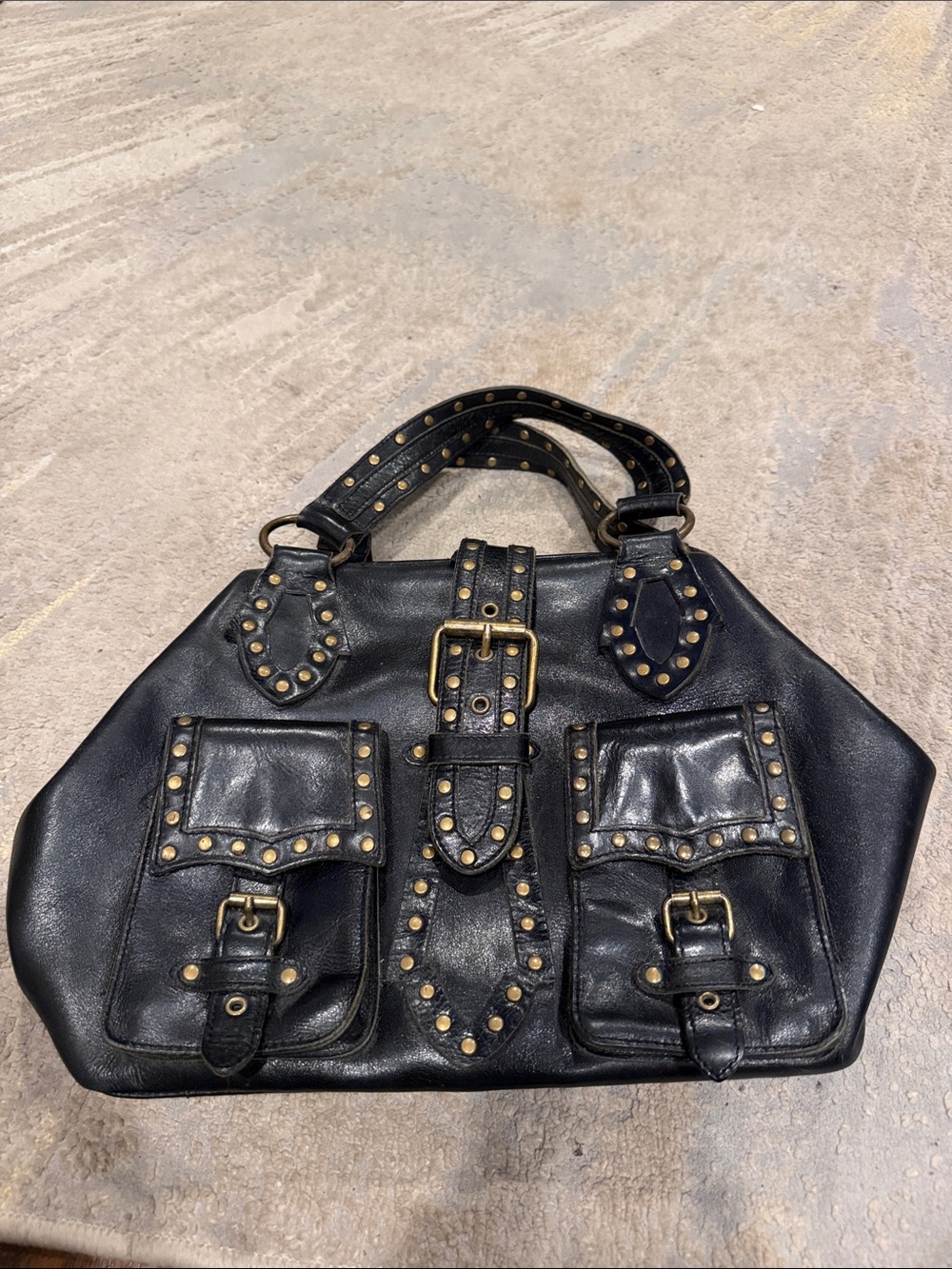 Betsey Johnson Rare Y2K
VTG Leather Bag with Heavy Brass-Toned Accentsโ studded